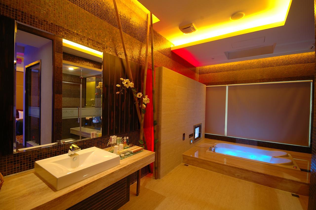 Norway Forest Villa Motel Taipei Exterior photo